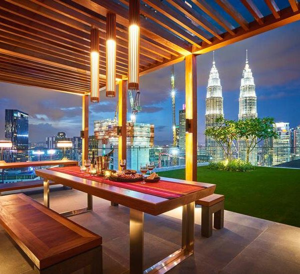the-ruma-hotel-residence-klcc-sky-lounge-myou